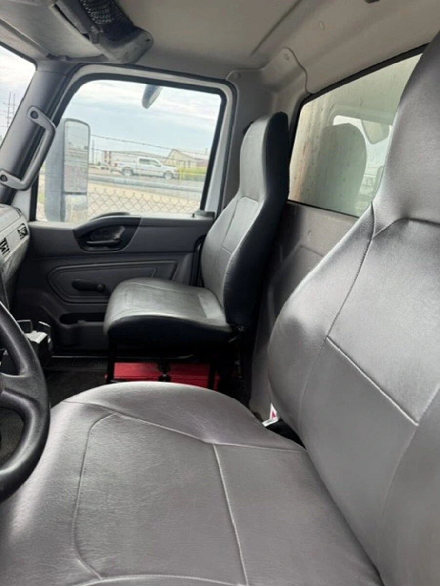 2019 International MV in Dodge City, KS — photo 8