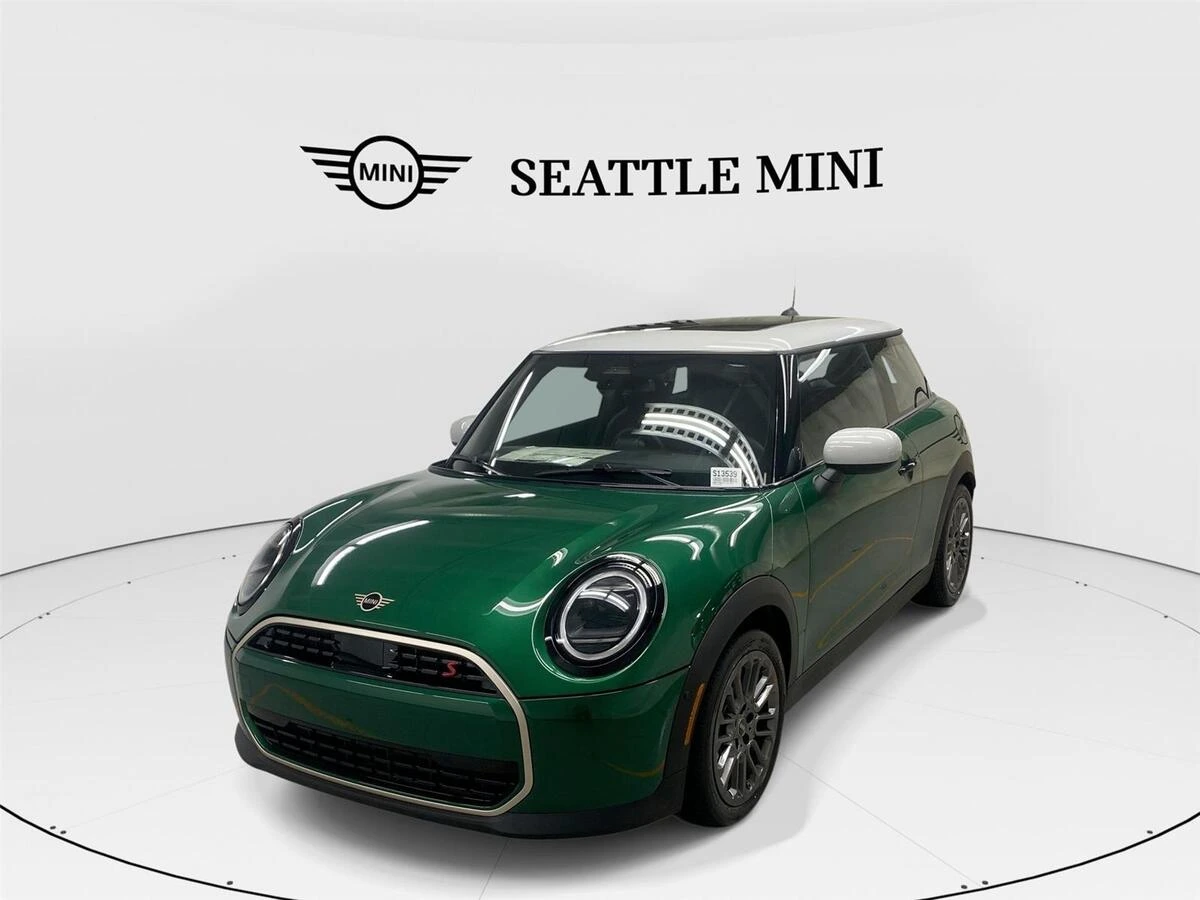2026 MINI Hardtop Cooper S's photo