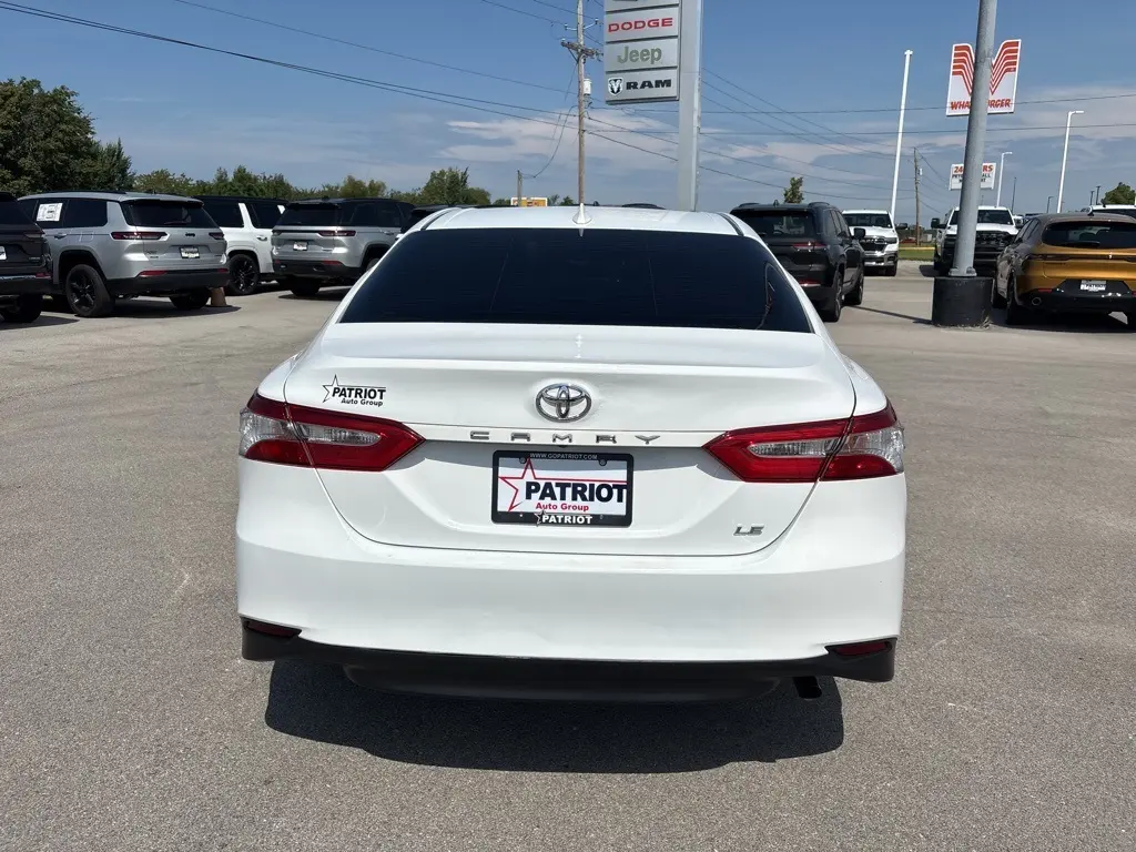 2019 Toyota Camry L photo 4