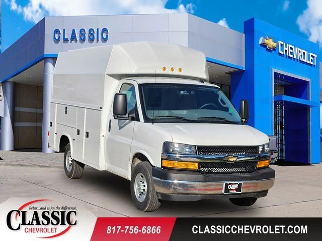 2025 Chevrolet Express 3500 139" WB's photo