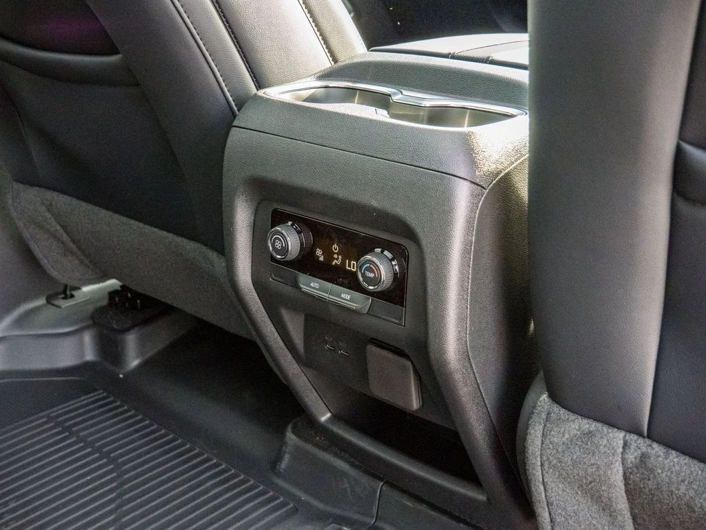2026 Chevrolet Traverse Z71 - Photo 26
