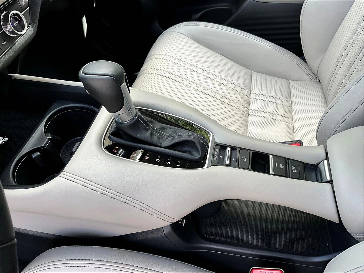 2026 Honda HR-V EX-L - Photo 18