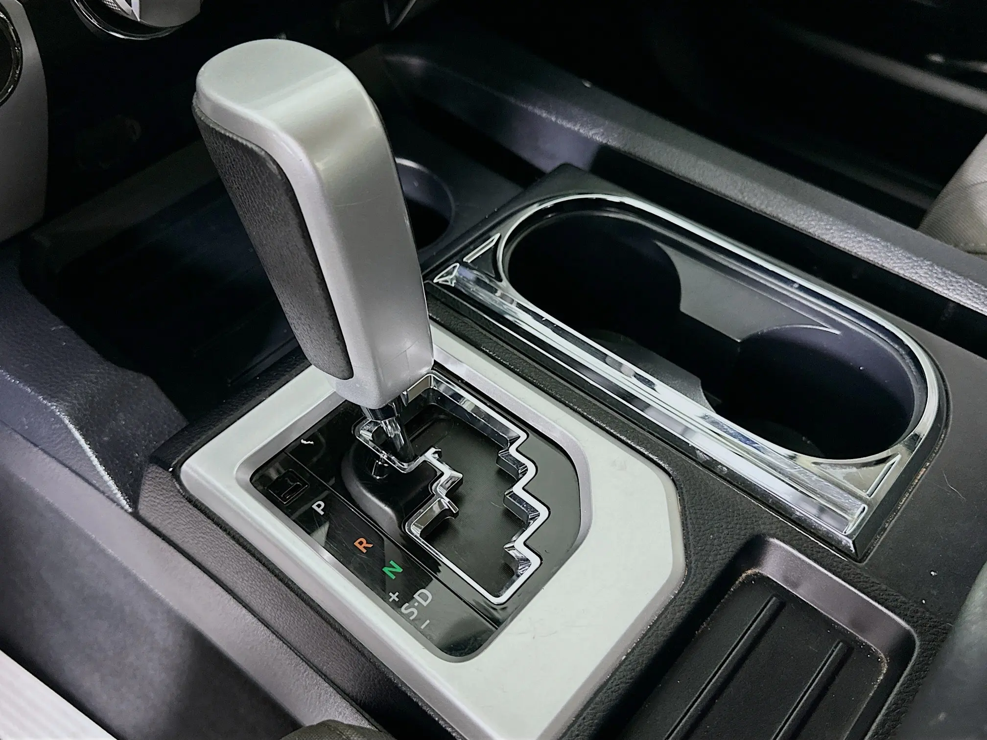 2017 Toyota Tundra SR5 CrewMax photo 29