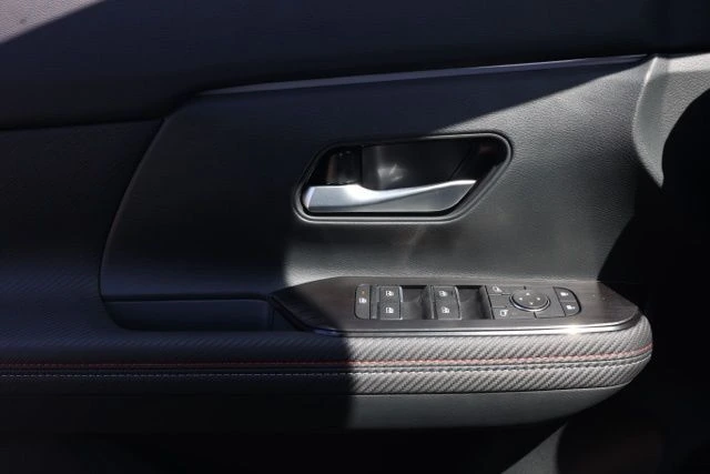 2026 Nissan KICKS SR - Photo 23