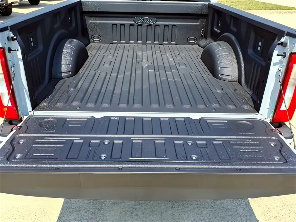 2026 Ford F-250 photo 16