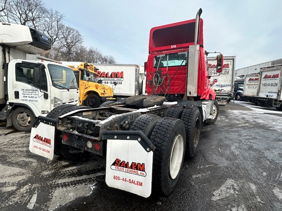 2017 International ProStar in Linden, NJ — photo 4