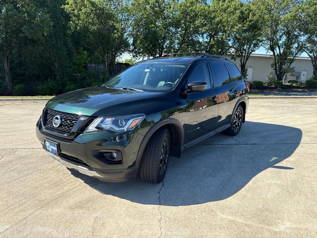 2019 Nissan Pathfinder SV 2WD's photo