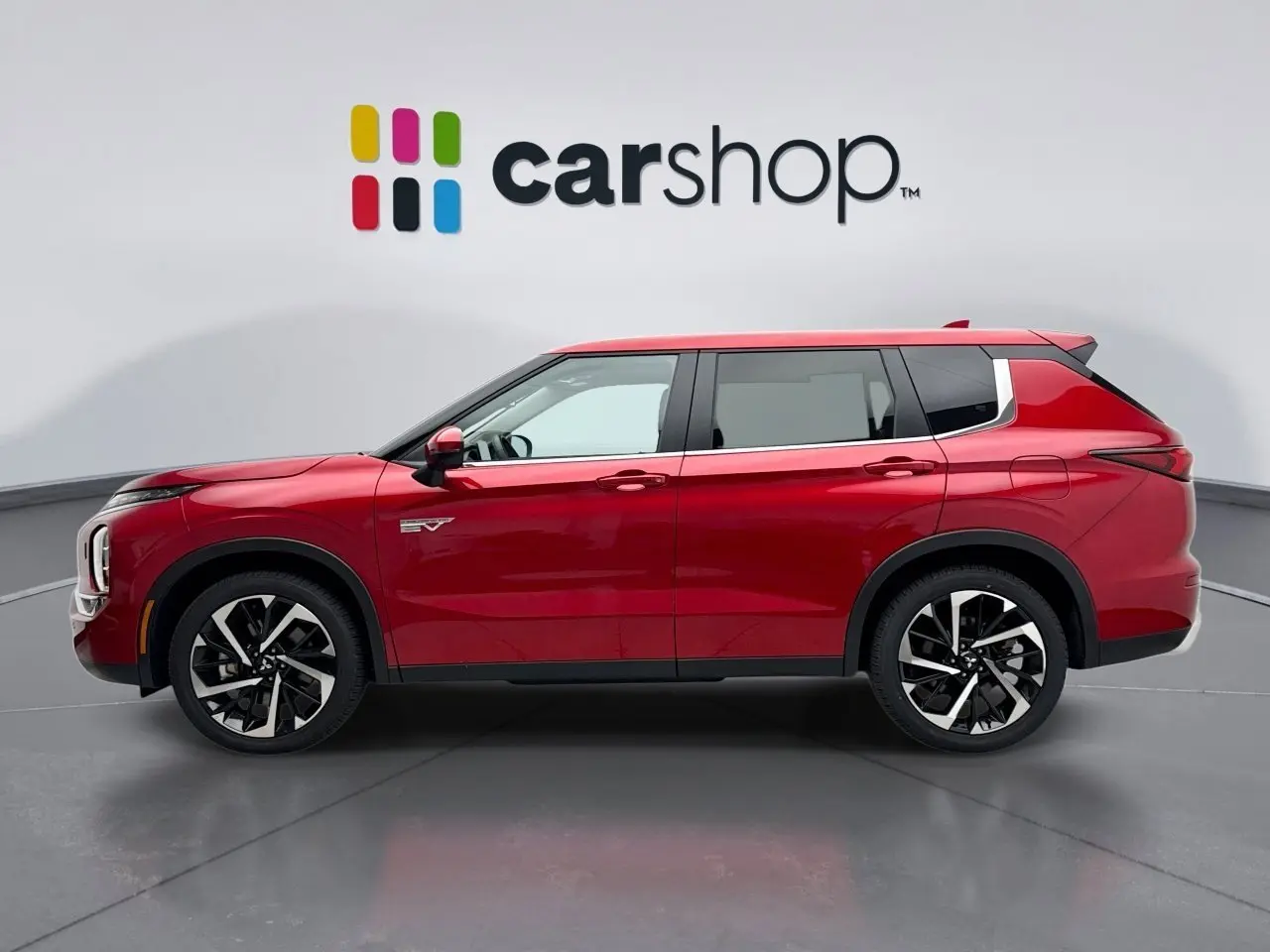 2024 Mitsubishi Outlander PHEV SE photo 2