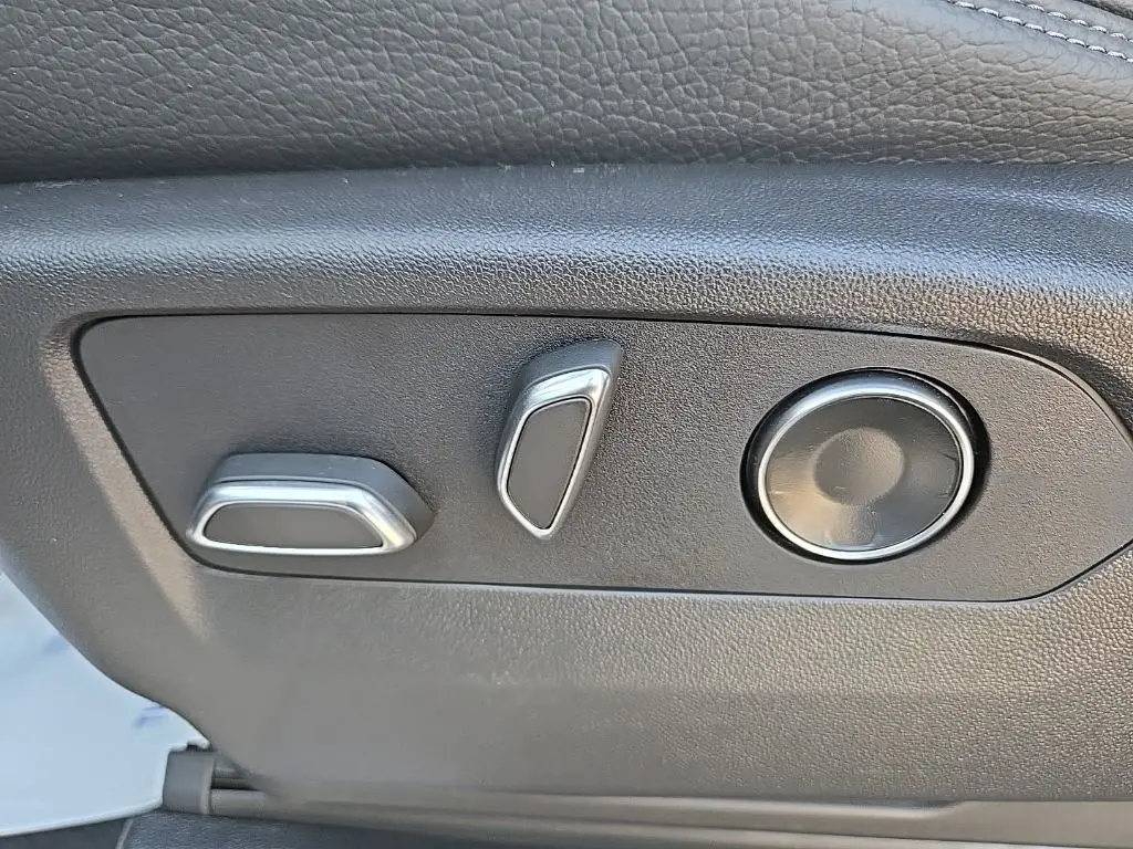 2025 Gmc Sierra HD Denali photo 26