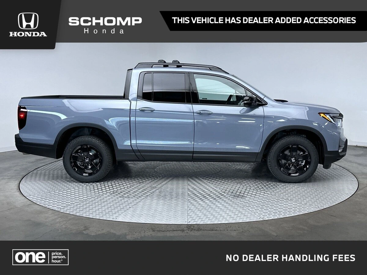 2026 Honda Ridgeline Black Edition's photo