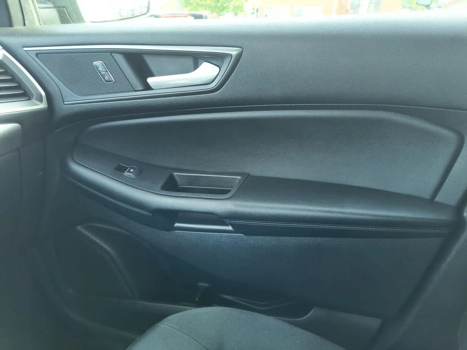 2022 Ford Edge SE photo 16