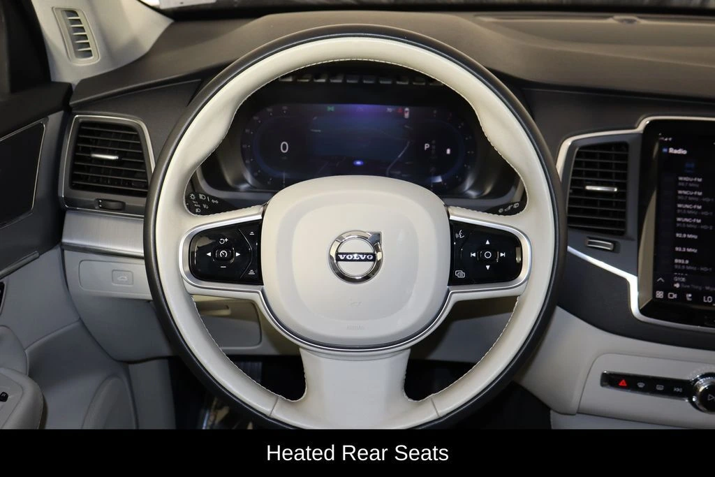 2023 Volvo - image 7