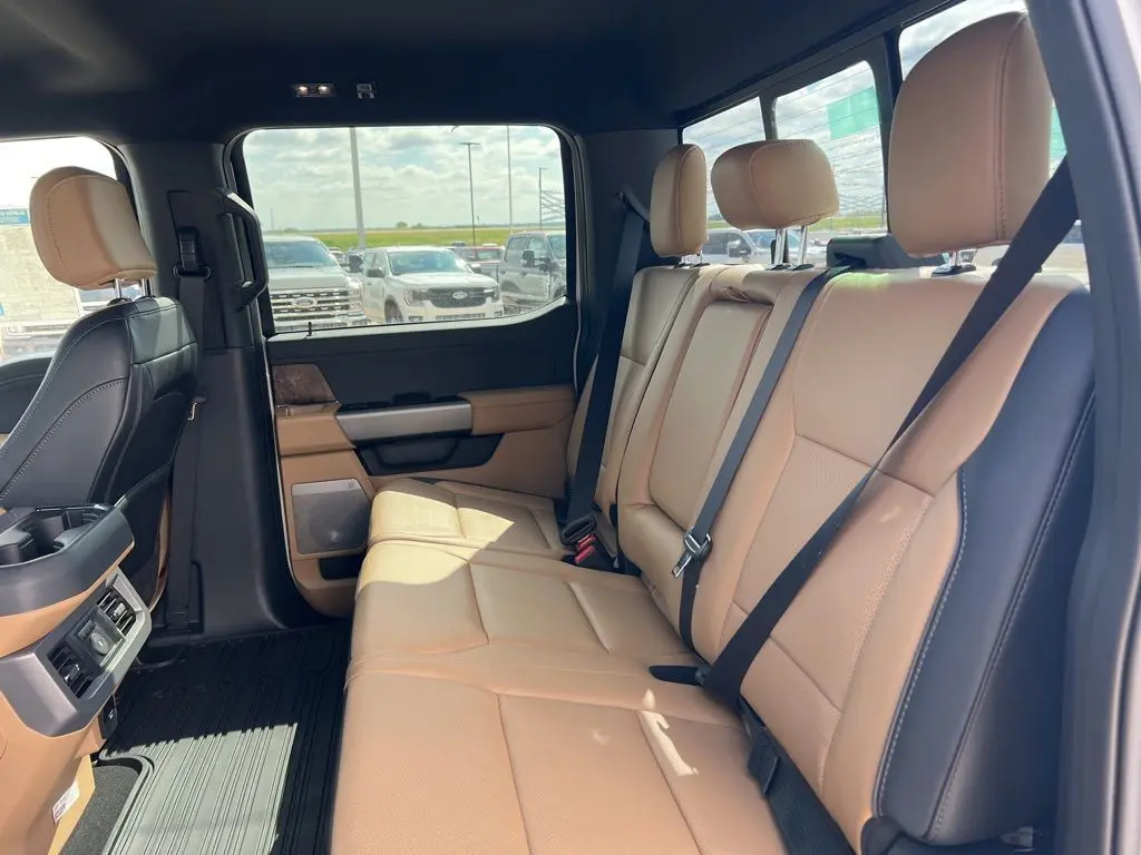 2026 Ford F-250 photo 14