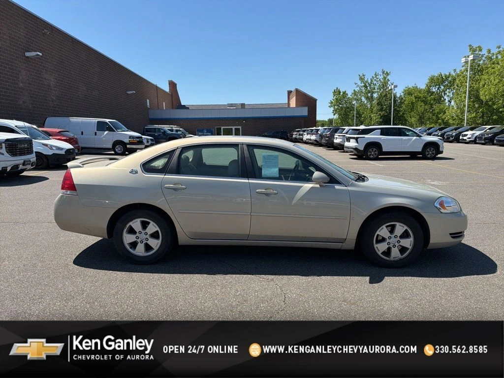 2008 Chevrolet Impala LT's photo