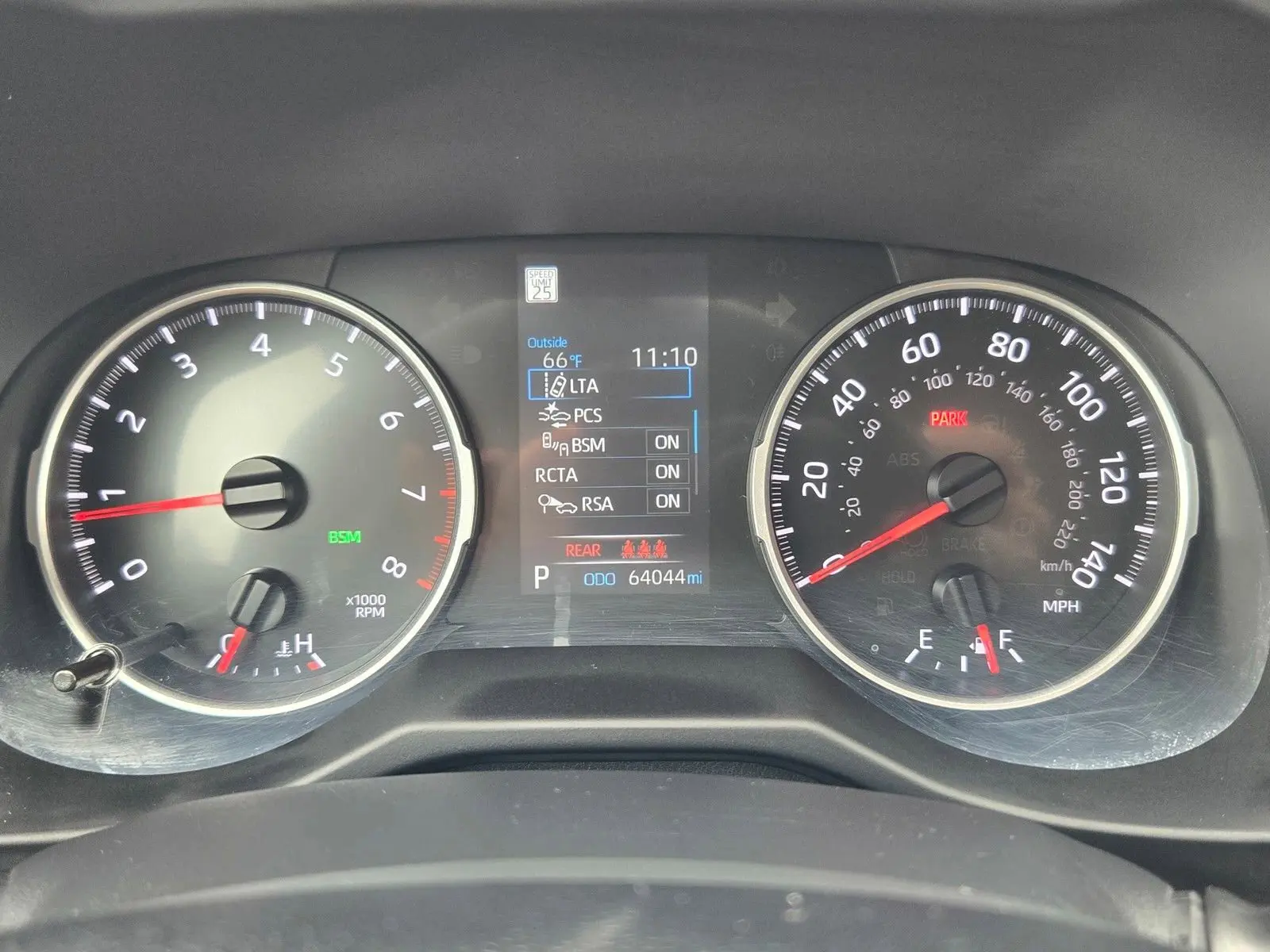 2022 Toyota RAV4 XLE photo 21