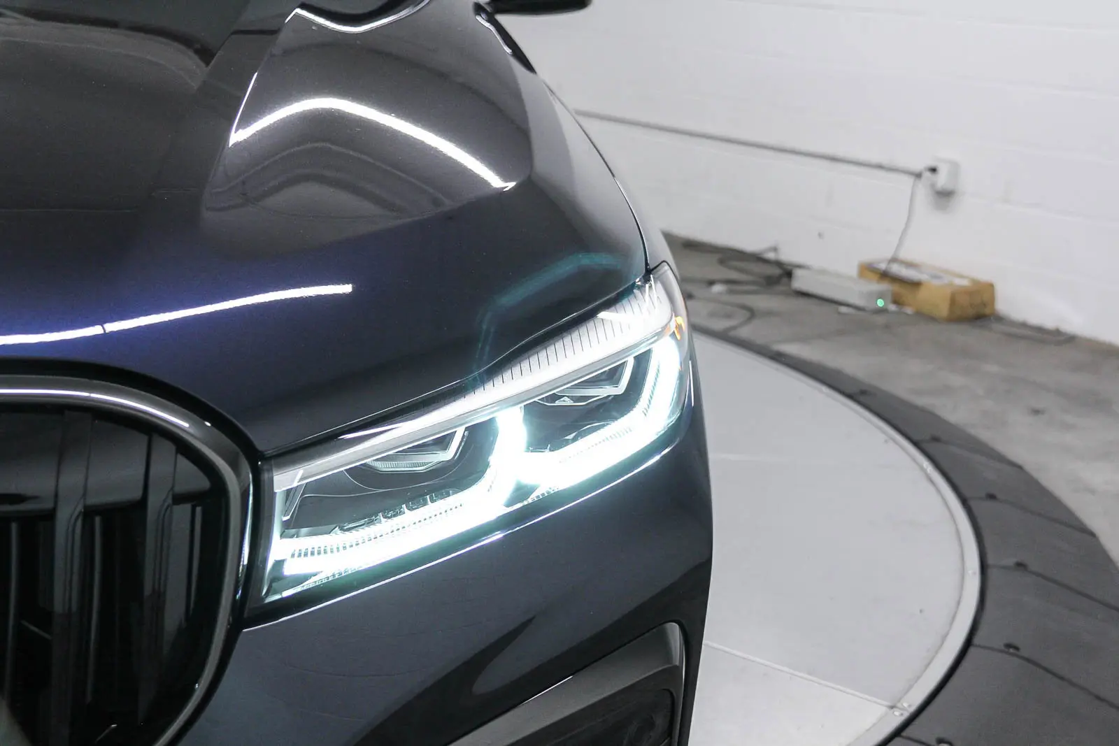 2022 Bmw 745Le photo 10