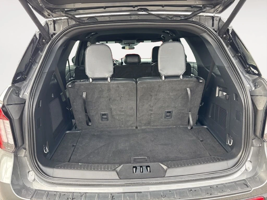 2025 Ford Explorer ST-LINE - Photo 13