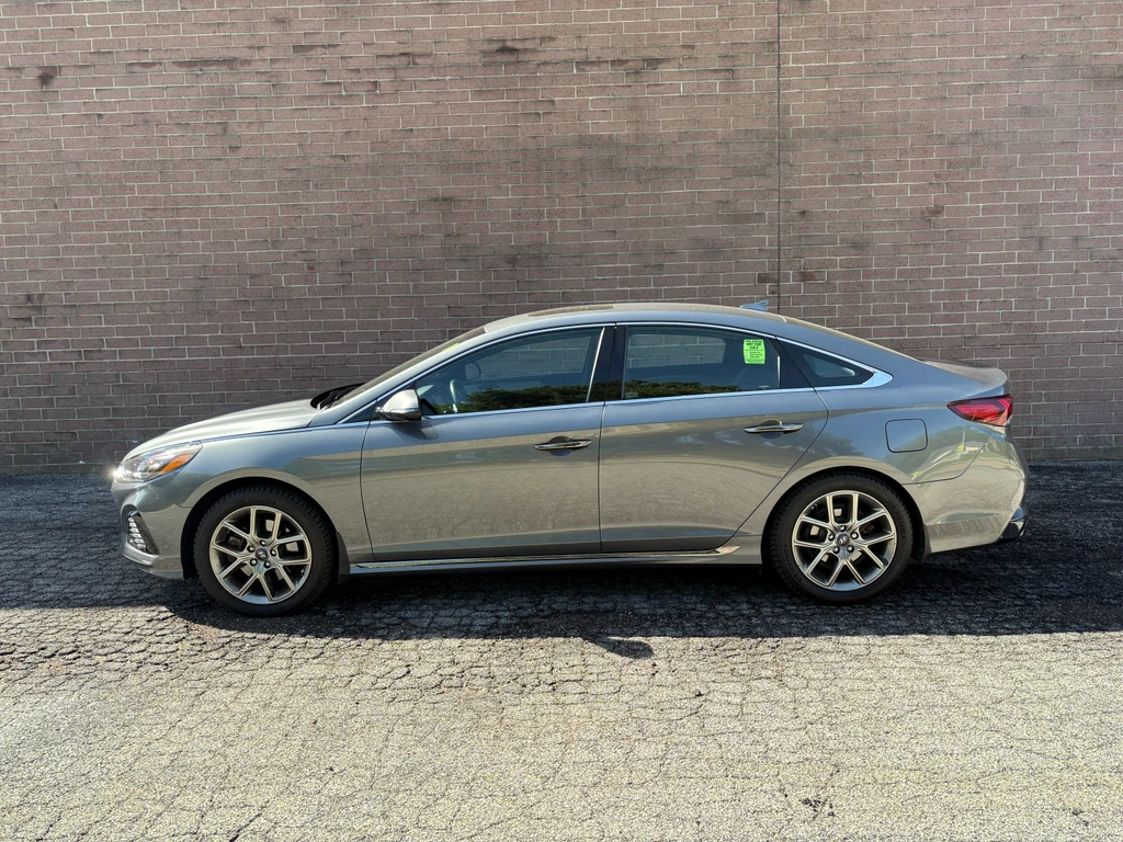 Used 2018 Hyundai Sonata Limited with VIN 5NPE34AB0JH667336 for sale in Kansas City