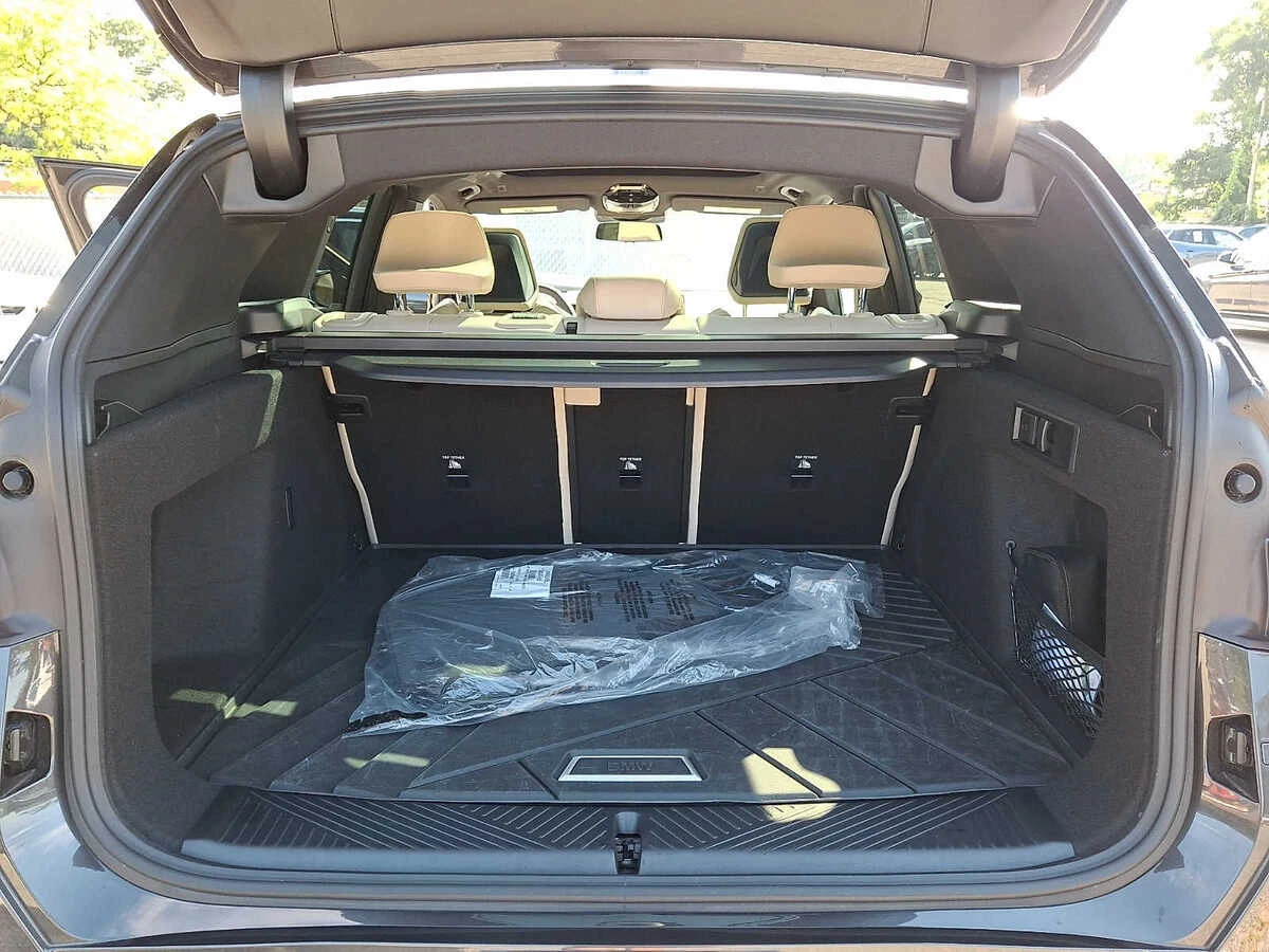 2026 BMW X3 30 - Photo 26