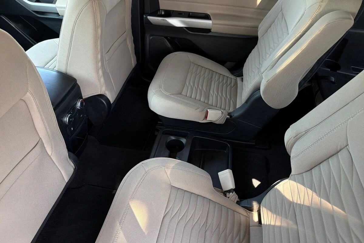 2021 Ford Explorer XLT - Photo 12