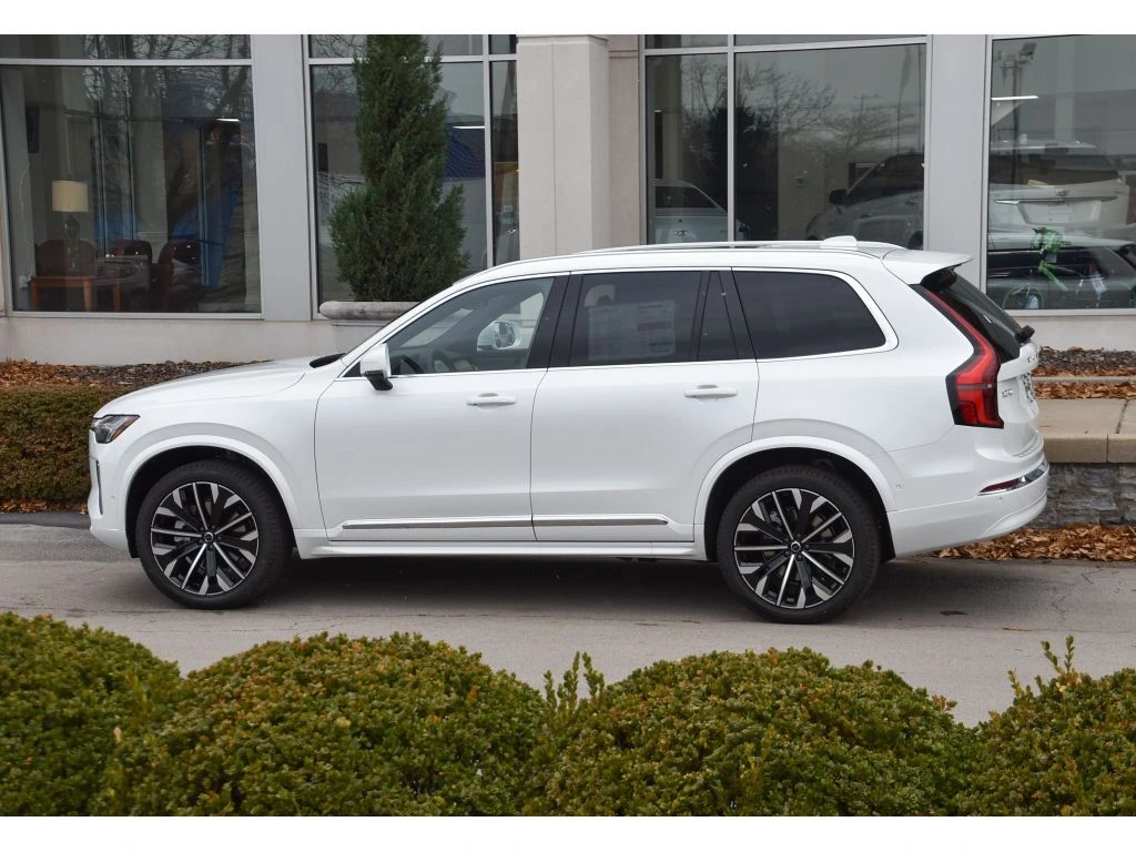 2026 Volvo - image 6