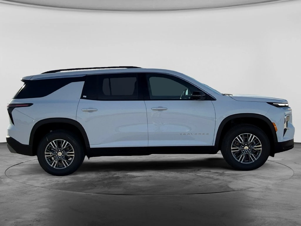 2027 Chevrolet Traverse LT - Photo 9