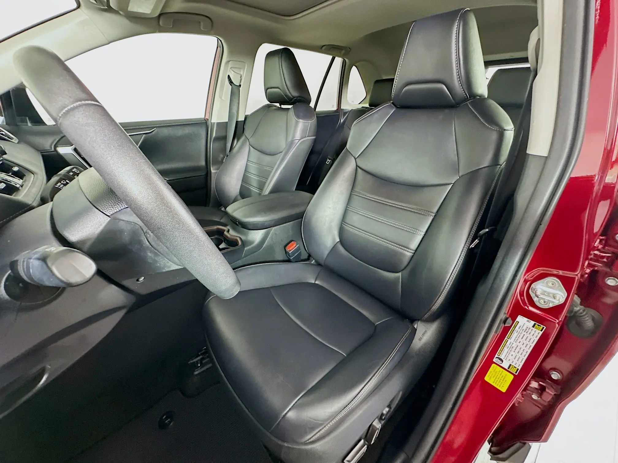 2020 Toyota RAV4 Limited photo 18