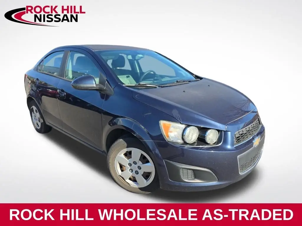 2015 Chevrolet Sonic LS's photo