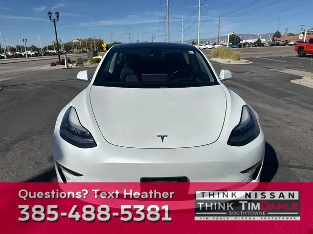 2019 Tesla Model 3 Long Range photo 8
