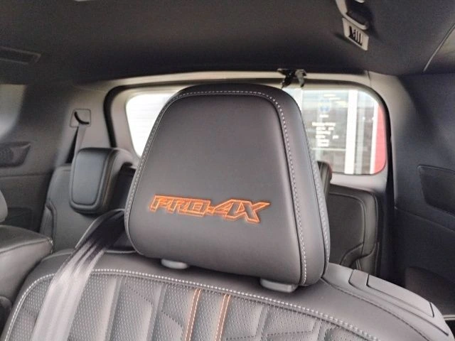 2026 Nissan Armada PRO-4X - Photo 15