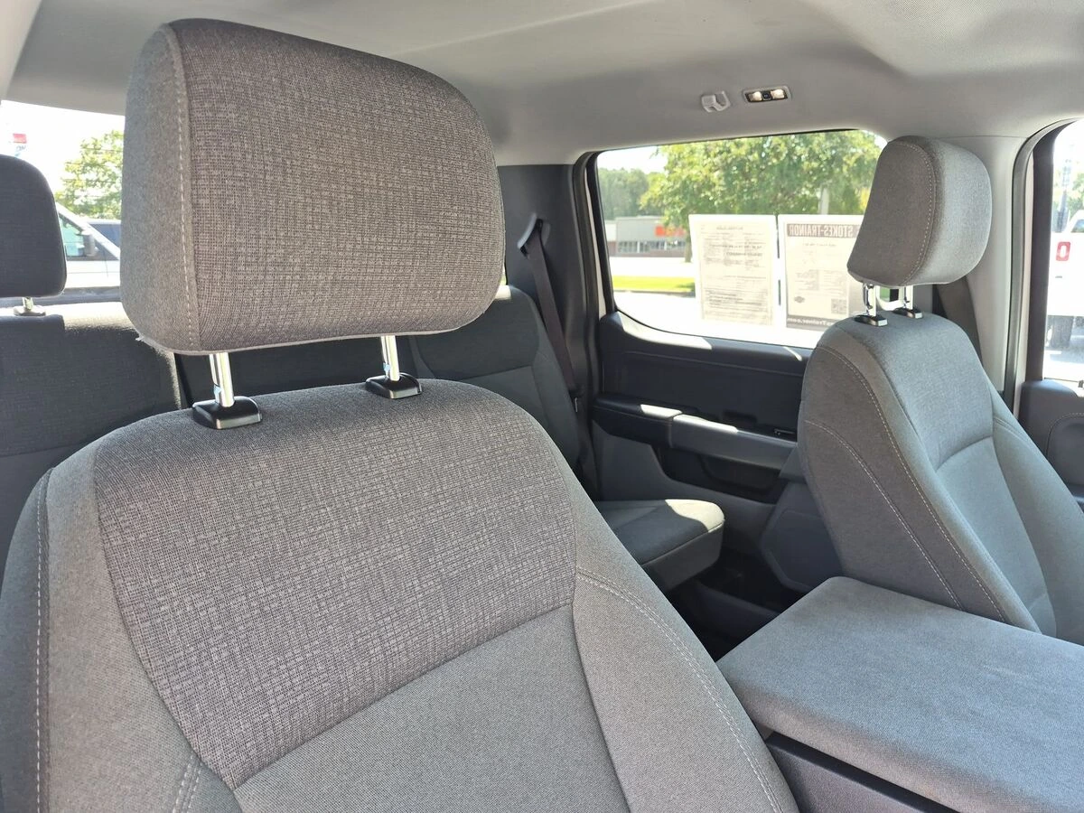 2025 Ford F-150 XLT - Photo 26