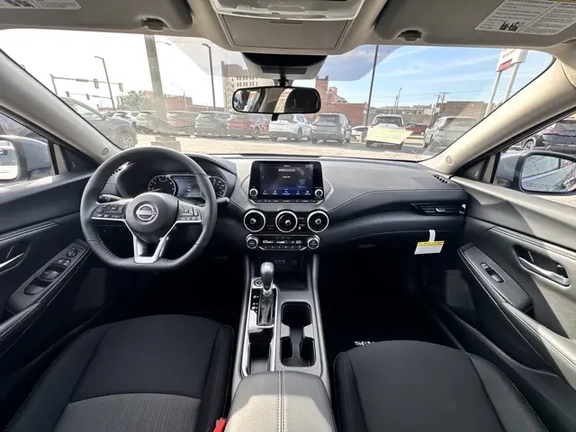 2025 Nissan Sentra SV photo 32