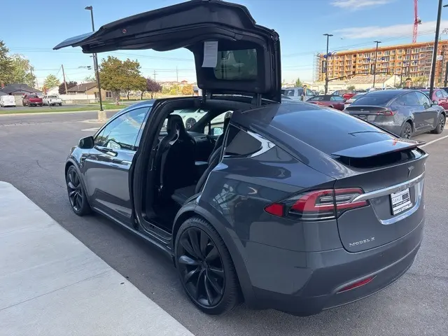 2017 Tesla Model X 75D photo 20