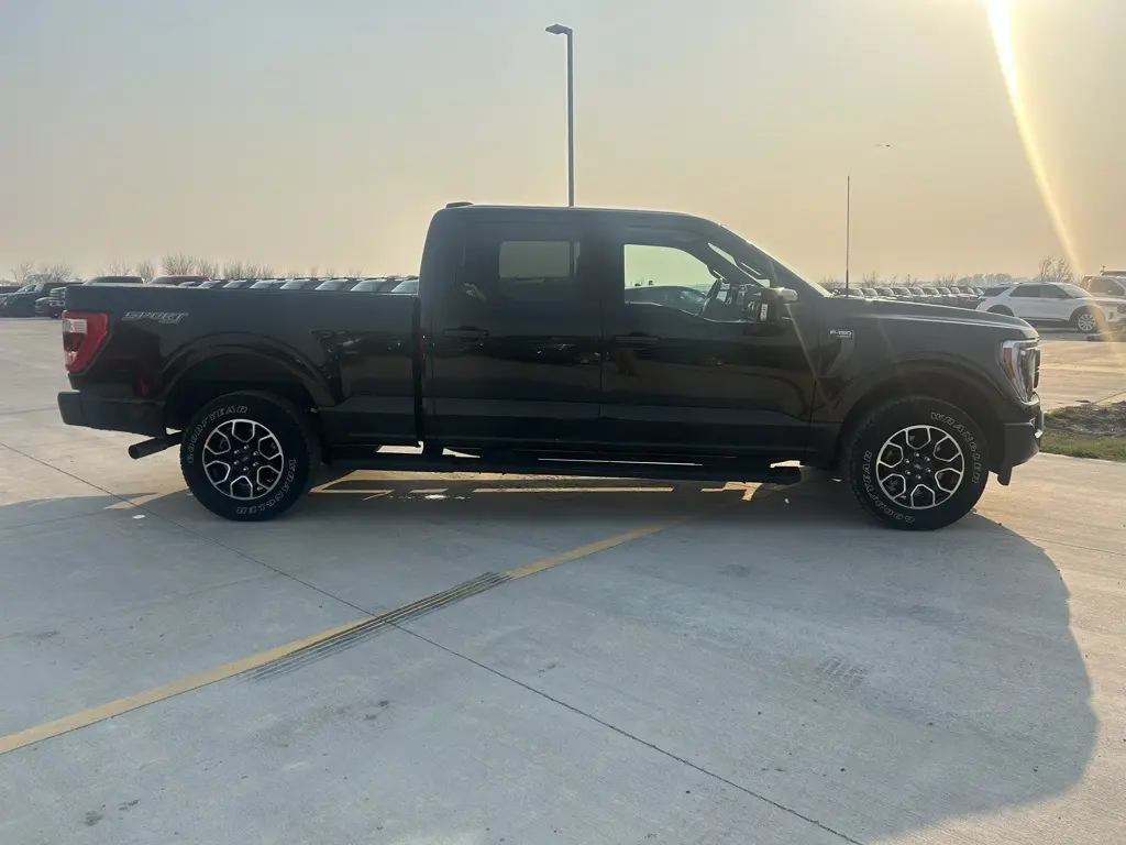 Used 2021 Ford F-150 Lariat with VIN 1FTFW1E82MFC32986 for sale in Clay Center, KS
