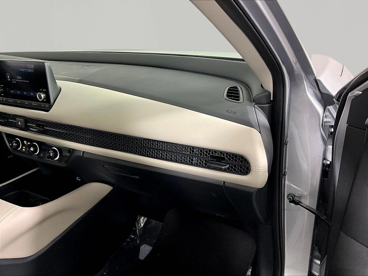 2025 Honda HR-V LX - Photo 25