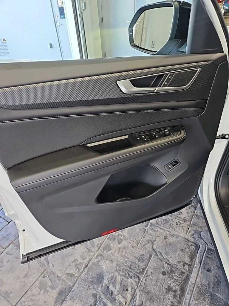 2026 Volkswagen Atlas Cross Sport SEL R-LINE - Photo 26