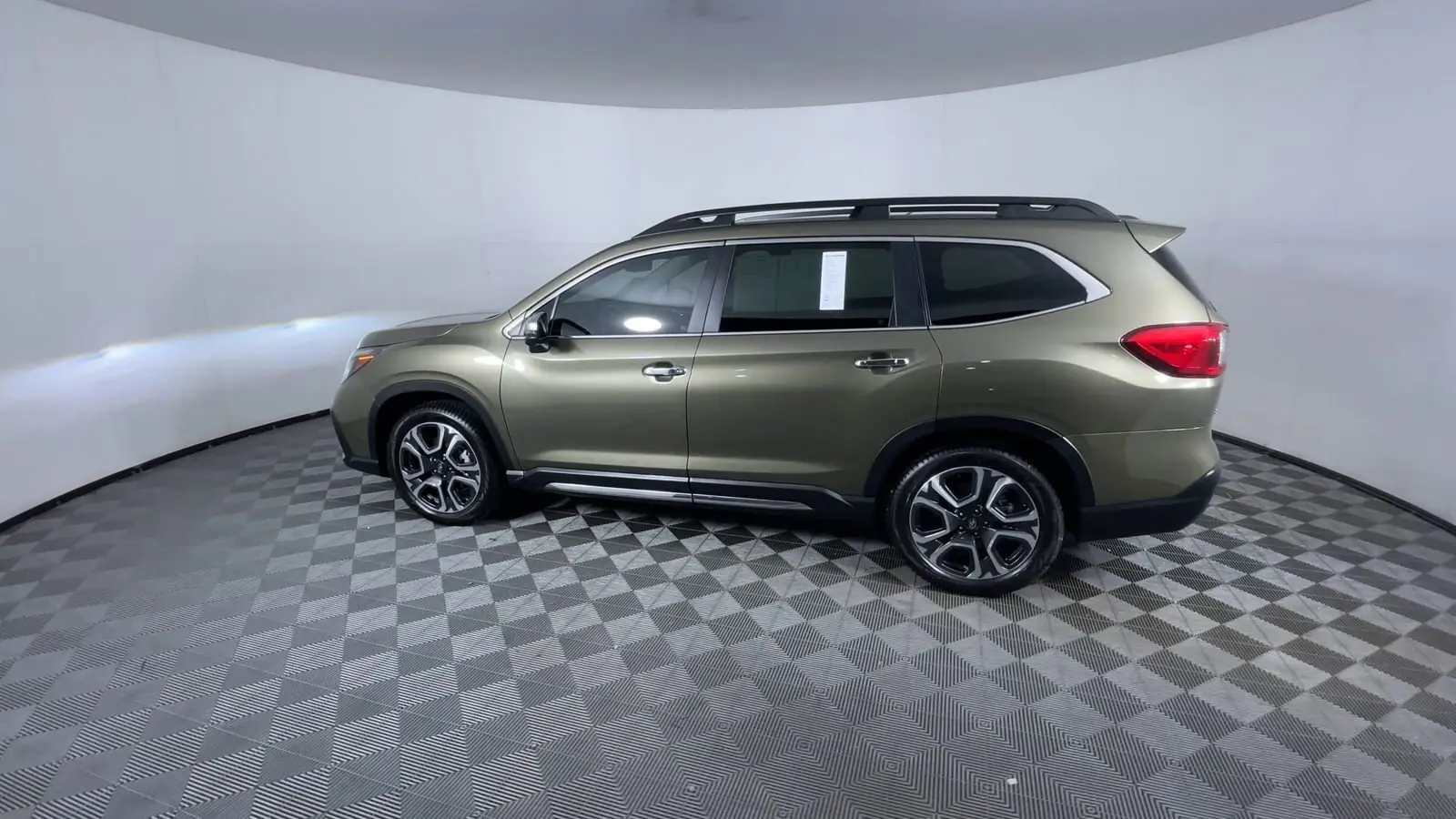 2023 Subaru Ascent Touring photo 6