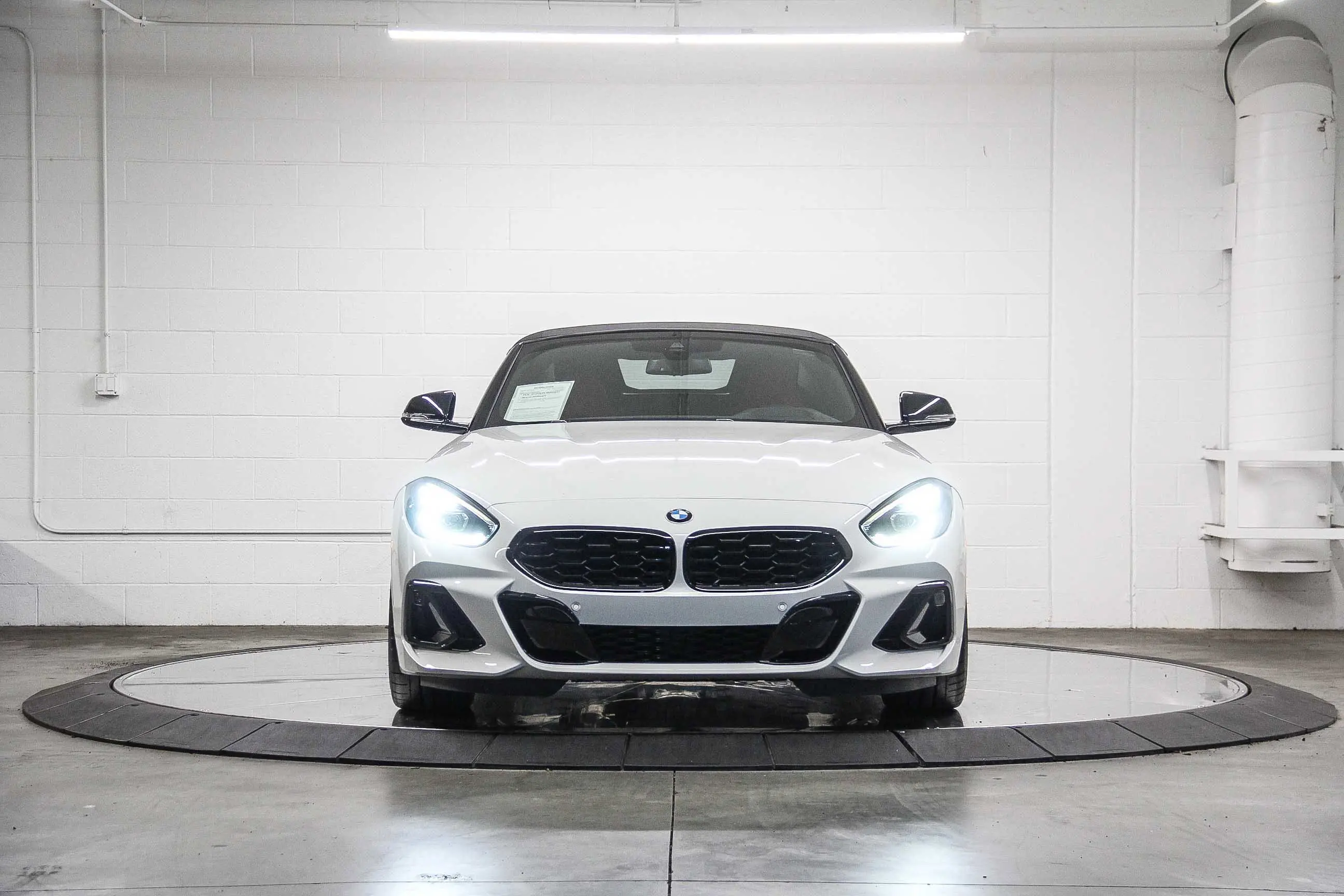 2026 Bmw Z4 M40i Roadster photo 2