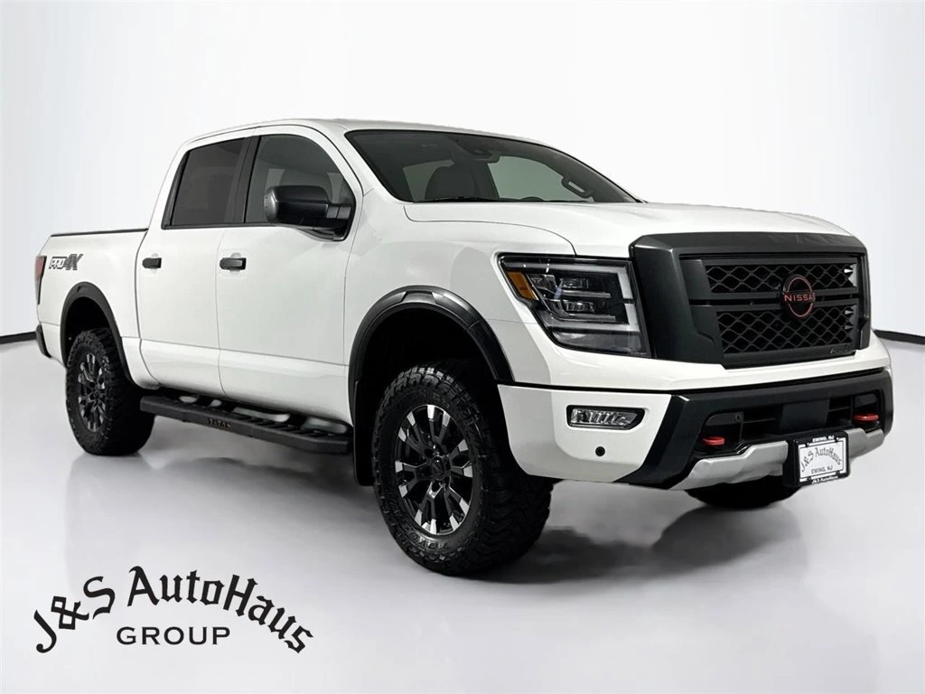 2024 Nissan Titan PRO-4X
