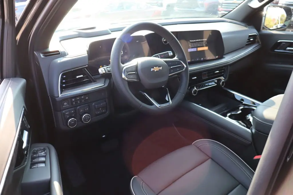 2025 Chevrolet Tahoe Premier photo 14