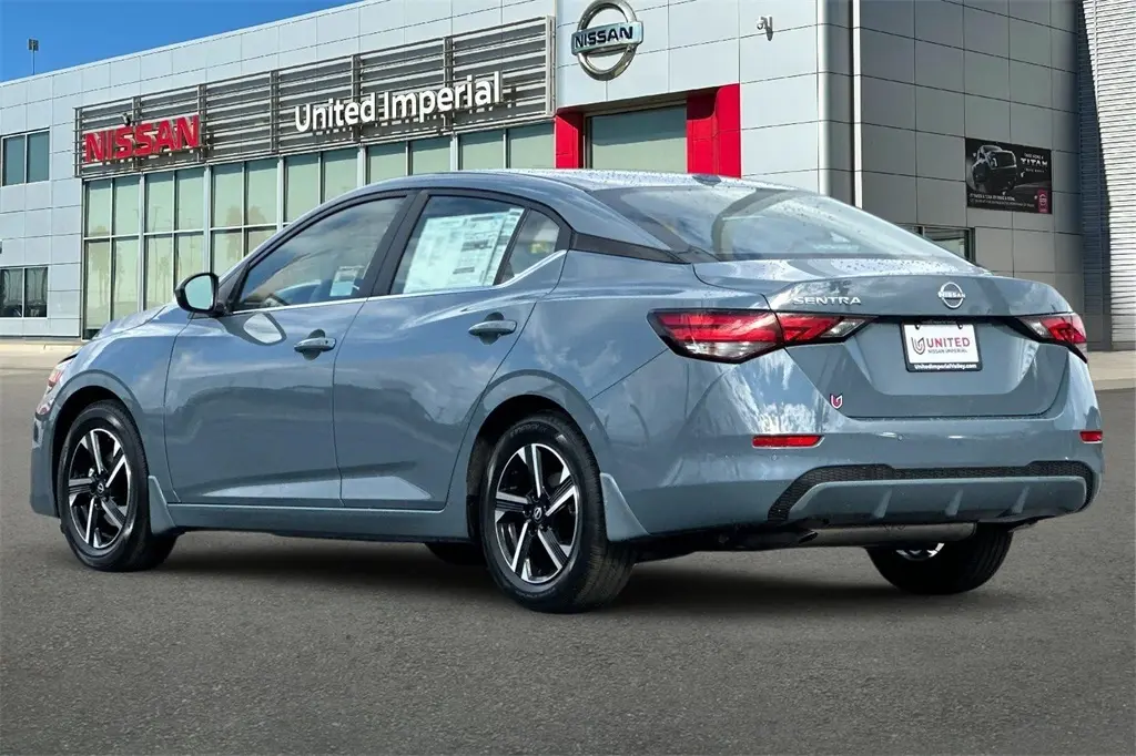 2025 Nissan Sentra SV photo 6