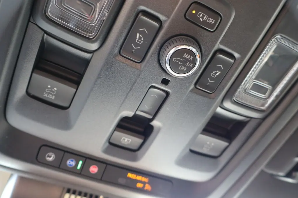 2025 Chevrolet Tahoe Premier photo 25