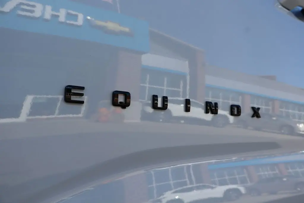 2026 Chevrolet Equinox RS photo 4