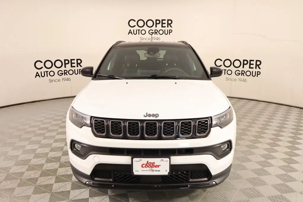 2024 Jeep Compass Latitude photo 7