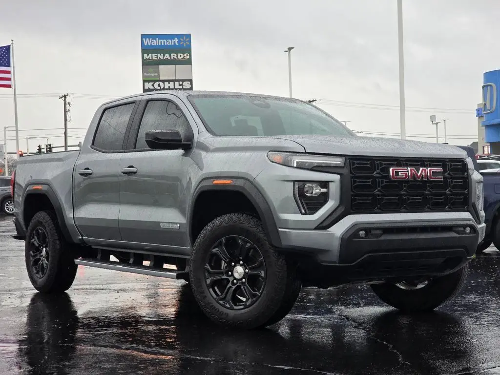 2024 GMC Canyon Elevation's photo