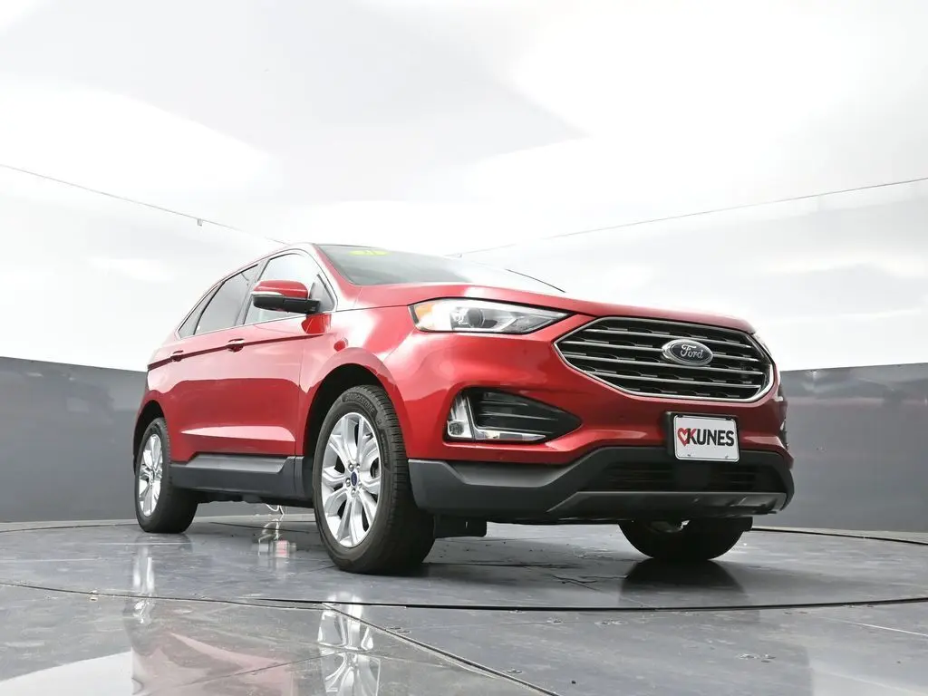 2021 Ford Edge Titanium photo 44
