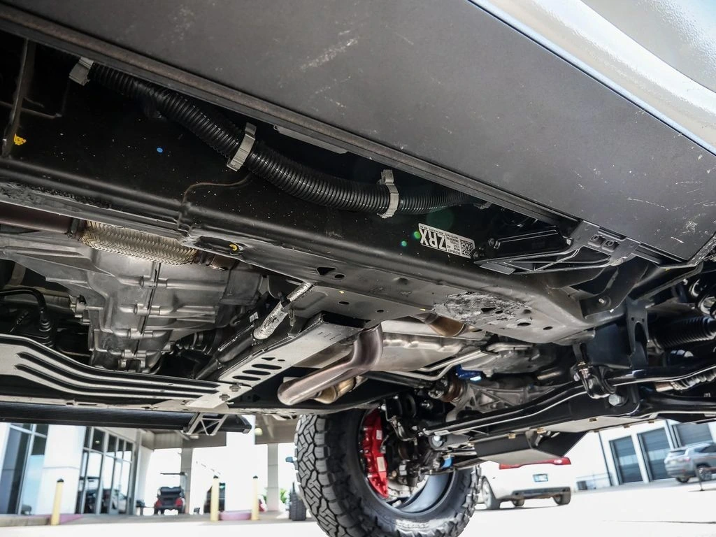 2026 Chevrolet Silverado 1500 ZR2 - Photo 14