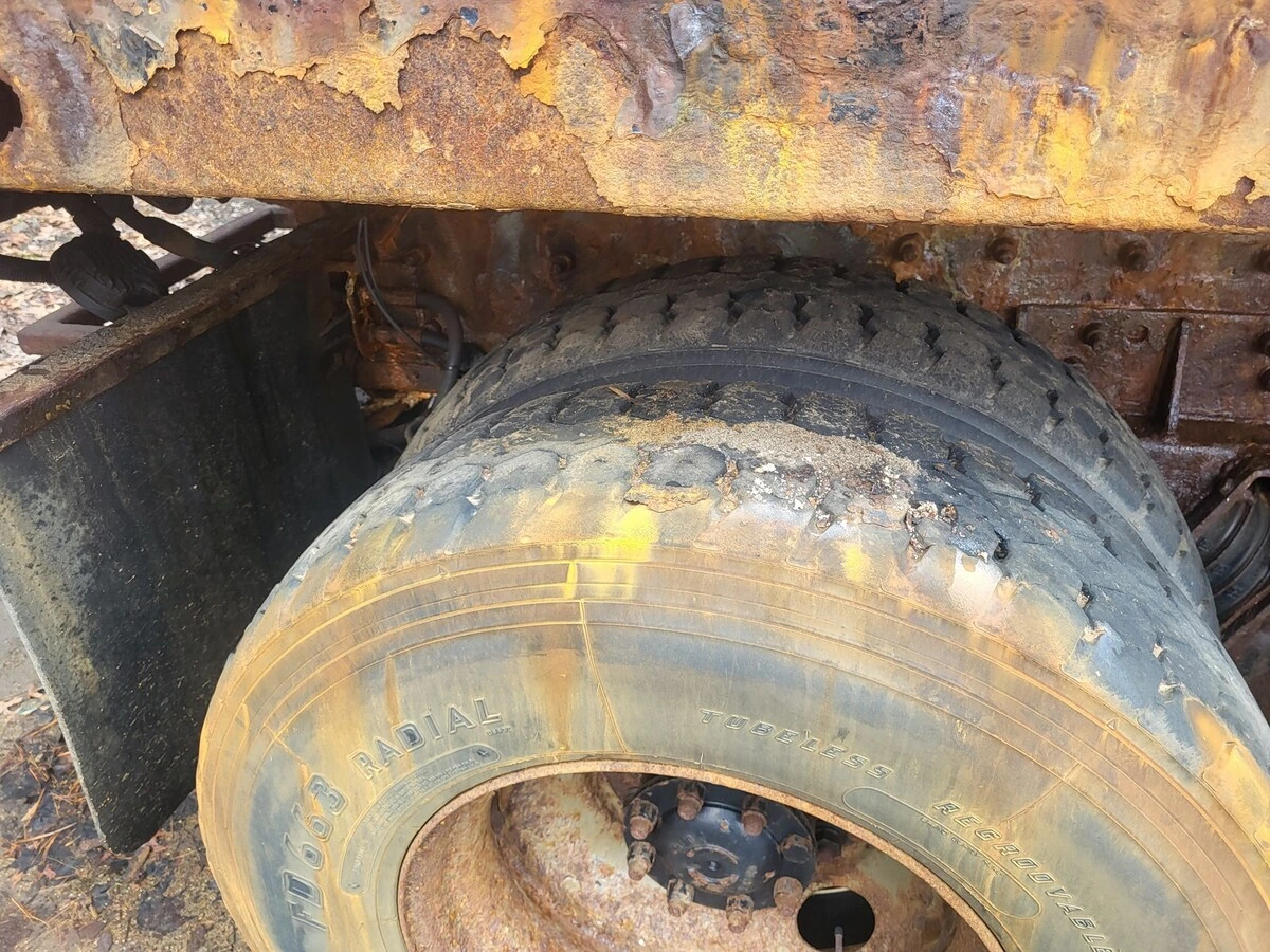 2005 International - image 22