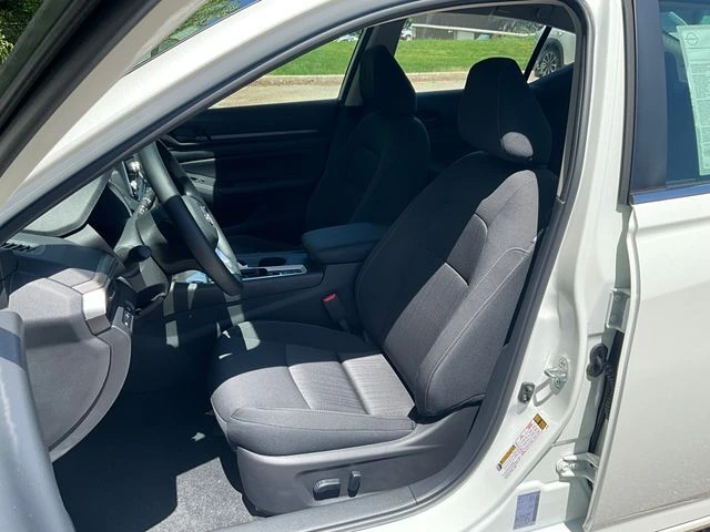 2026 Nissan Altima SV - Photo 9