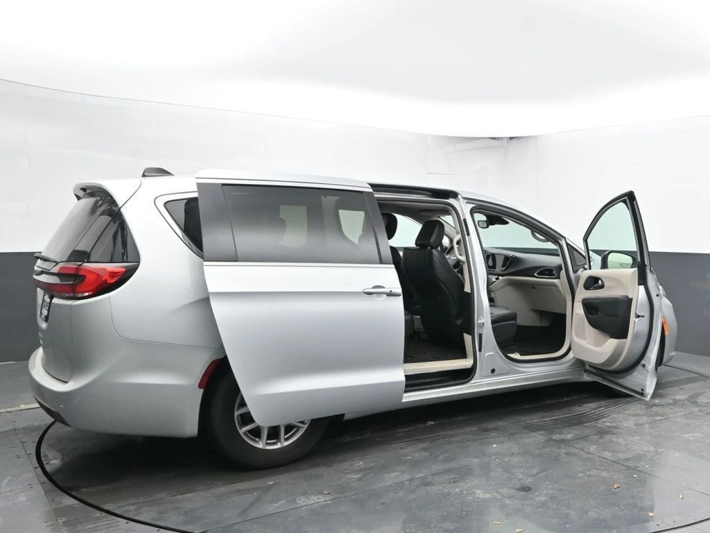 2024 Chrysler Pacifica Touring L - Photo 59